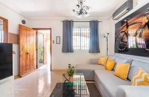 Velo Villa w/ A/C, free Wi-Fi & Pool near Benidorm - Foto 5