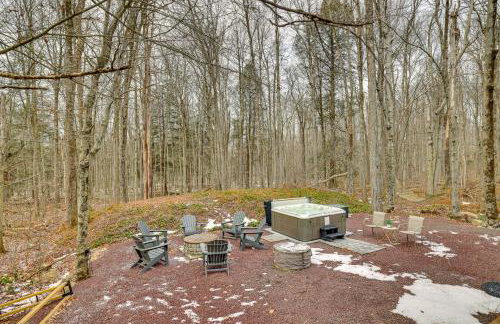 Pocono Pines Home with Private Hot Tub! - Foto 27