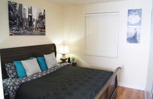 Single Story Beautiful home - Photo 2