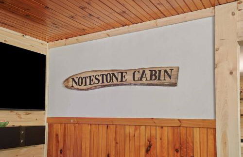 Game RoomHot Tub4mi to Rock HouseGives Back! - Foto 62