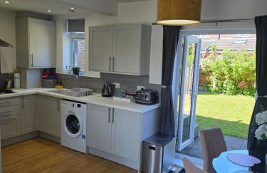 The Heart - Cosy 3 bedroom house with double driveway and Garden in Manchester - Foto 8