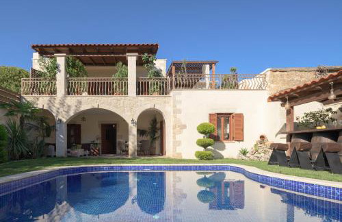 Nicole Villa I "Free" Heated Pool, Village Escape - Photo 2