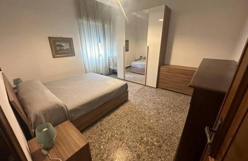 [Metro C - Centocelle] Ampio Appartamento con tre camere da letto - Photo 8