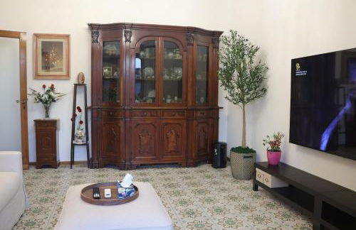 Near Airport and City Center - Foto 12