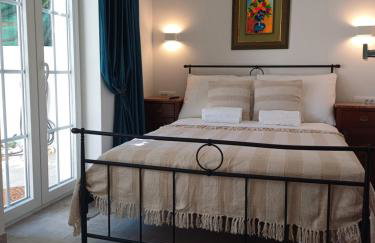 The Three Flowers Pool House - Foto 30