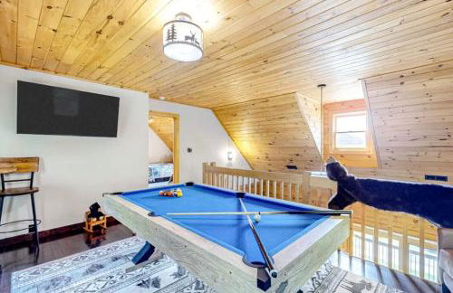 Grandpa John Cabin - Hot Tub, Game Room - Foto 1