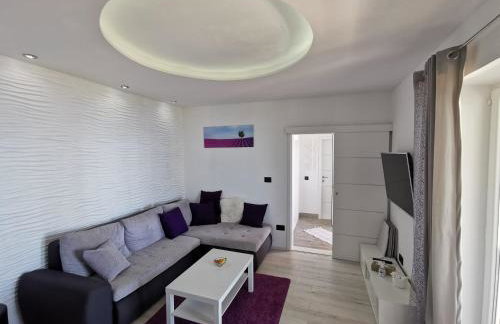 Holiday Apartment Lira jacuzzi - sea view- terrace - Foto 11