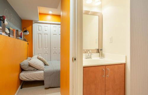 Modern-Chic Living in the Heart of Center City - Foto 22