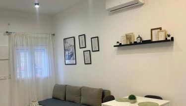 Los Mellis - María Zambrano Estación de Tren & Bus - Foto 2