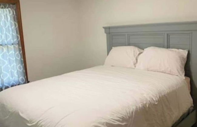 Cozy and Comfy with Lake Access - Photo 2