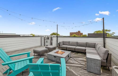 Nashville Townhouse with Rooftop & Modern Comfort - Foto 55