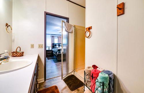 Quiet Horseshoe Hill House By Lake Barkley! - Photo 15