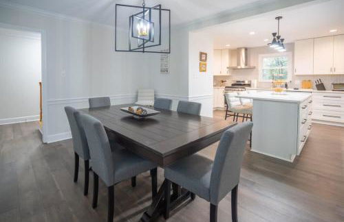 Fire pit - 6 Min to North Hills - Screened Porch - Foto 15