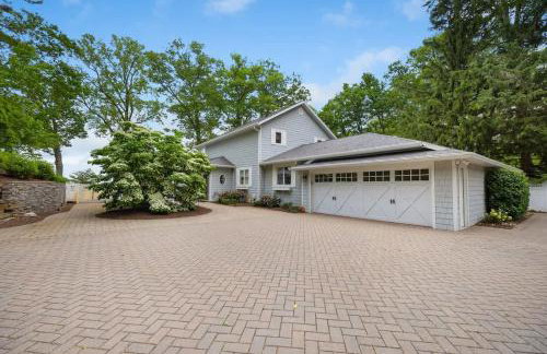 Sunset Shores Sanctuary by Juniper Holiday + Home - Photo 5