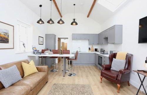 Stunning Coach House with two bedrooms and parking - Foto 23