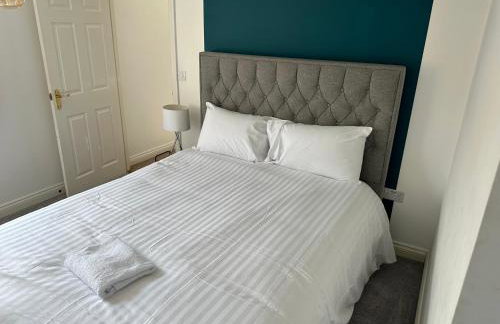 PARK VIEW, 6 bed family home, wifi parking, garden - Foto 13