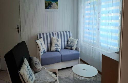 Einladender Bungalow in Kropelin mit Terrasse - Photo 7