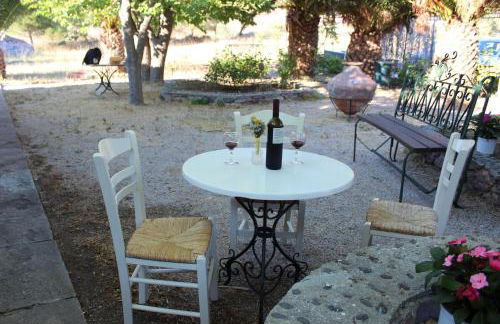 Terracotta Boutique Beach Studios - Photo 15