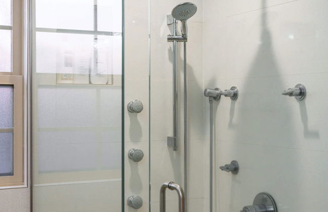 Luxury Estate With Sparkling Pool & Elegant Amenities - Foto 50