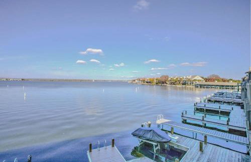 Lakefront LBJ Escape - Boat Slip & Sleeps 8 - Foto 43