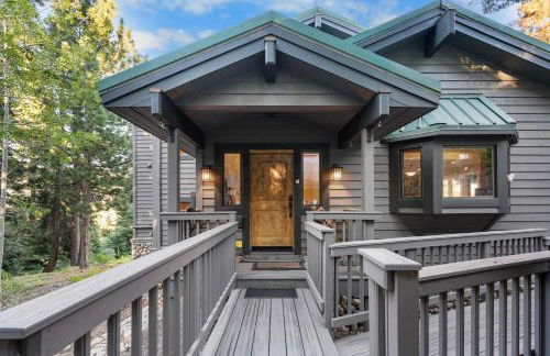 Luxury Tahoe Vacation Rental with HotTub & Lake Views - Foto 31