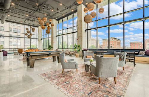 Super LUX Suite Rooftop with Pool, Free Parking, Gym - Foto 24