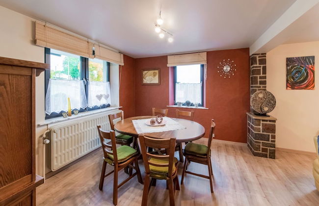 Holiday Home in Bullingen With Garden - Photo 28