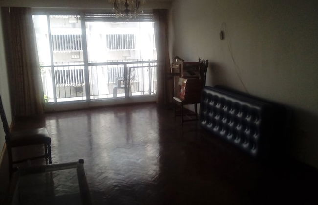 Room in Guest Room - Negotiating Men: Special Guest Artists - Foto 16