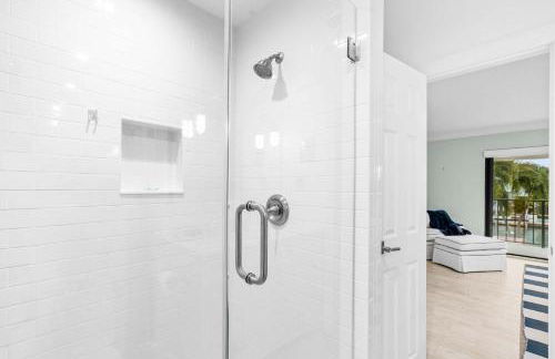 Deep Blue Waterfront Gem Pool Kayaks Dock - Foto 25