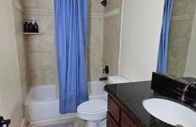 Game & Soak Retreat 3BR Private Jacuzzi Pool Table - Foto 61