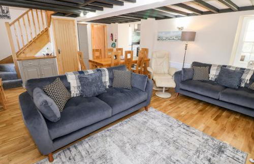 Min-y-rhos - Photo 6