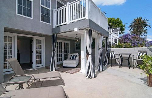 Remodeled Beach Bungalow, Block to the Beach - Photo 3