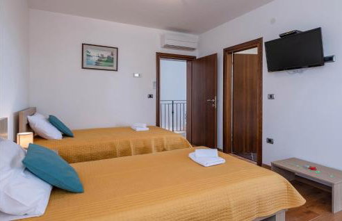 Nice Home In Hr-52215 Vodnjan - Foto 35