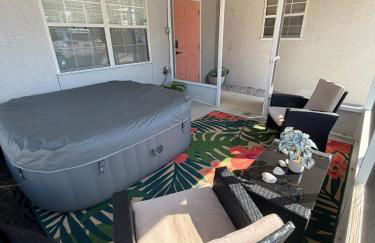 Lux min to Beach and Hospital with Hot Tub - Foto 2