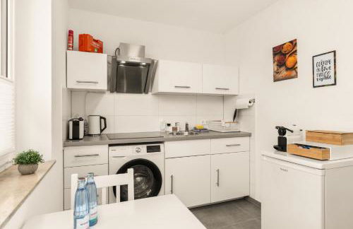 Guermache Apartments- City Design Apartments, Zentrum, Outlet, Balkon, Küche - Foto 14