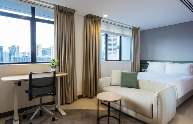 Novotel Living Singapore Orchard - Photo 8