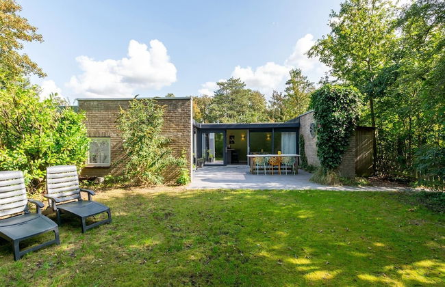 Radiant Bungalow With Patio at Duinland - Foto 48