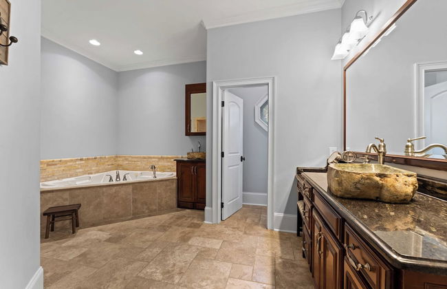 Flip Flop Therapy by Avantstay Lakefront Home w/ Game Room & Dock Access - Foto 29