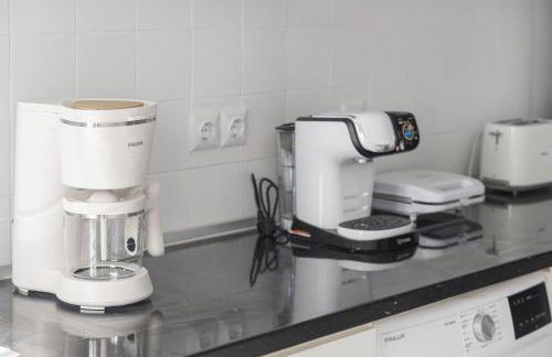 Alpha & Omega - Foto 32