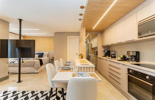 Luxuoso Apt Batel - 4 Minutos do Shopping Pátio Batel c/ Garagem, Piscina, Sauna e Academia - Foto 28