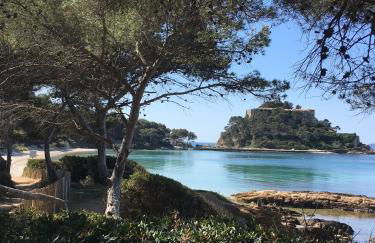 T3 FRONT de mer dernier étage vue mer Petit havre de paix pour vos vacances Emplacement unique vue mer panoramique à 180 degrés pour ce T3 en face de la plage front de mer vue sur les iles 5 et dernier étage avec ascenseur - Foto 30
