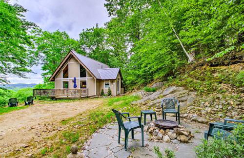 Conway Area Chalet with Mountain Views and Fire Pit! - Foto 2