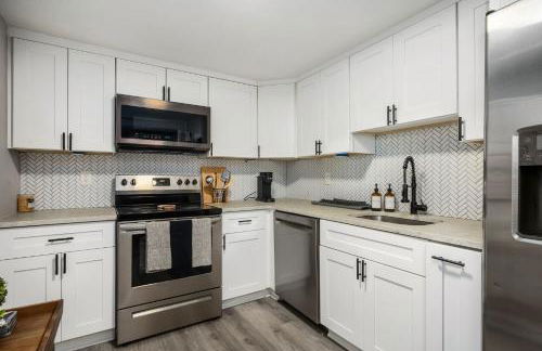 Vibrant 3BD in SylvanHills Near Southside Beltline - Foto 8