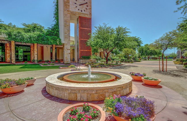 Spacious Oasis Spring Training Pool Tennis - Photo 48