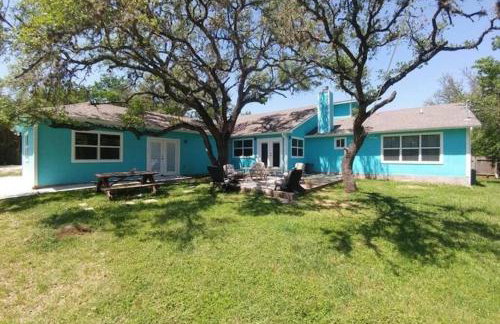 2 Large Bedrooms Open Living Peaceful - Photo 18