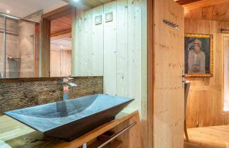 Chalet Ananda avec Sauna, Baignoire Balnéo et Terrasse - Photo 14