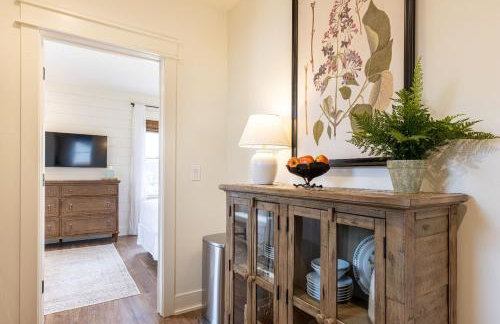 Kildahl House - Boutique Farmhouse Suite #4 - Photo 10