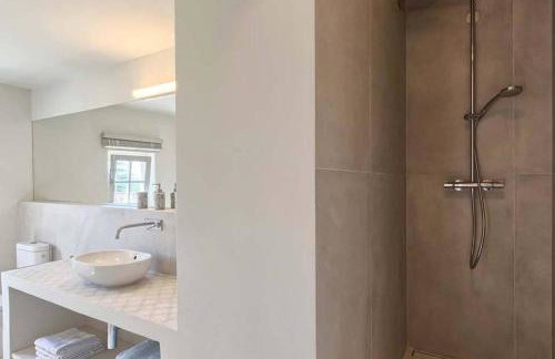 Villa Charlotte for 14 persons with 73m2 Pool in Central Istria - Daily Housekeeping & Breakfast Service - Foto 48