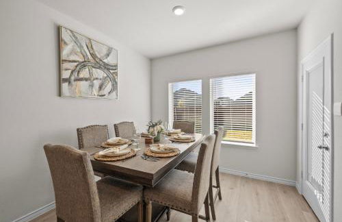 Luxurious 4-Bed Home with Pool Table & Nearby Pool - Foto 16