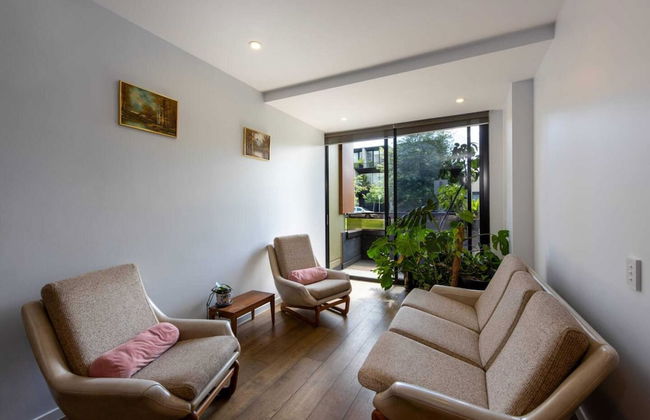 Cozy 1bed Unit in Leafy Carlton - 10 Mins From CBD - Photo 4